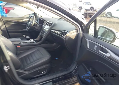 2017 Ford Fusion Se z USA, uszkodzony, nr VIN 3FA6P0HD7HR213719